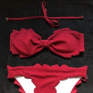 Cute swimsuit set with detachable straps